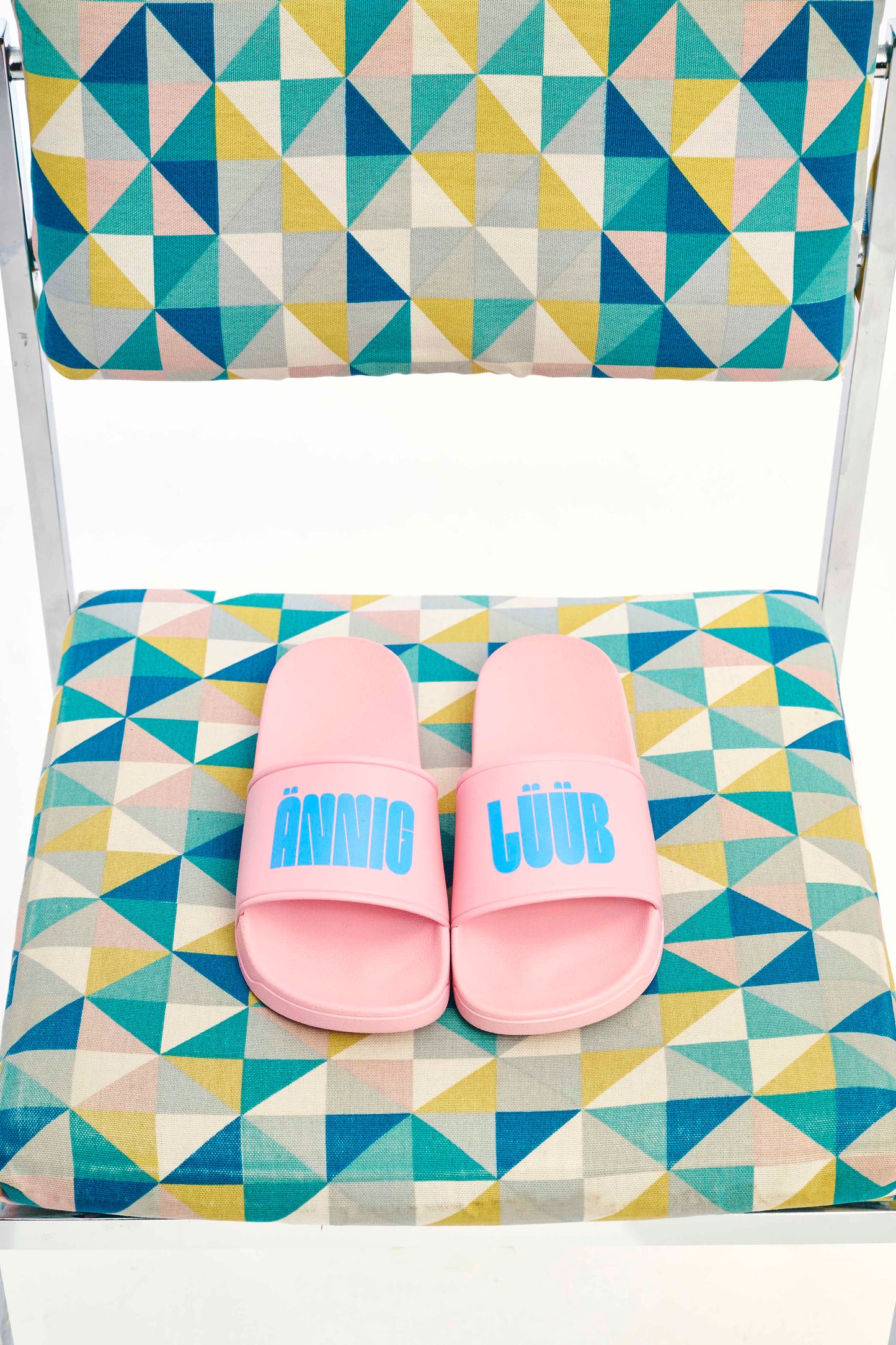Slippers 'ÄNNIG LÜÜB' pink